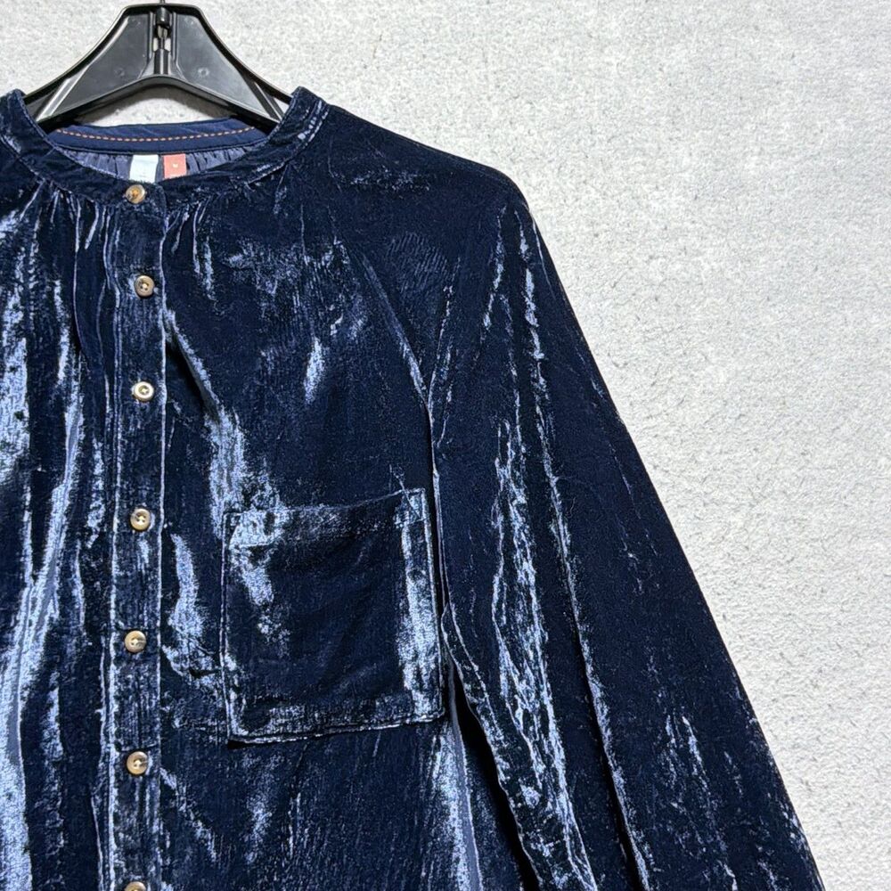 Anthropologie Pilcro Mara Relaxed Velvet Blue Button Down Shirt Women’s Medium - Picture 3 of 12